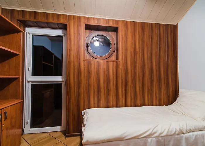 Miasteczko Portowe ベッド・アンド・ブレックファスト Uraz